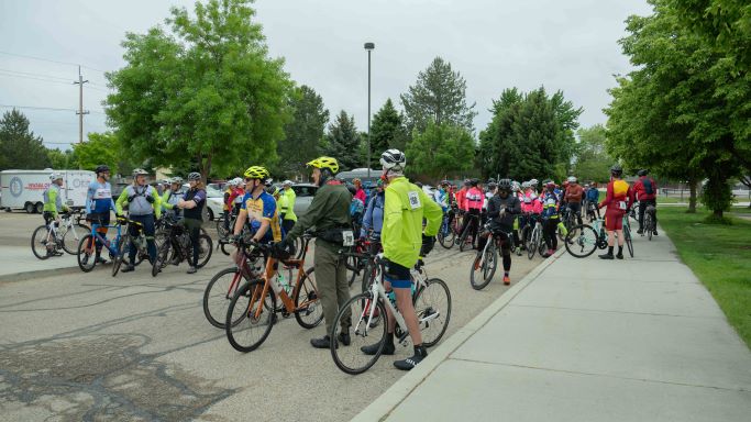 Start Metric Century riders